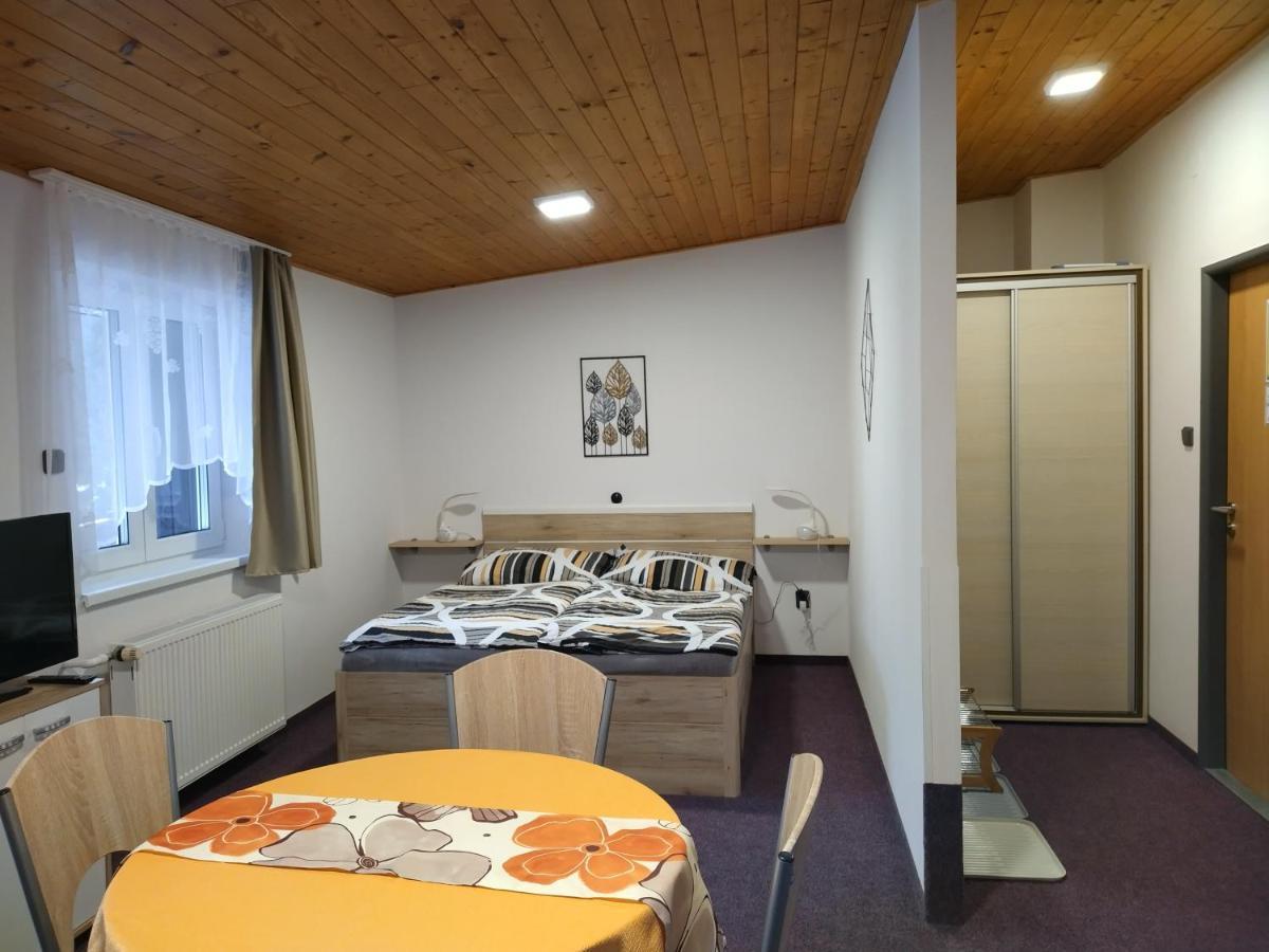 Apartmany Puskarcikova Гаррахов Екстер'єр фото